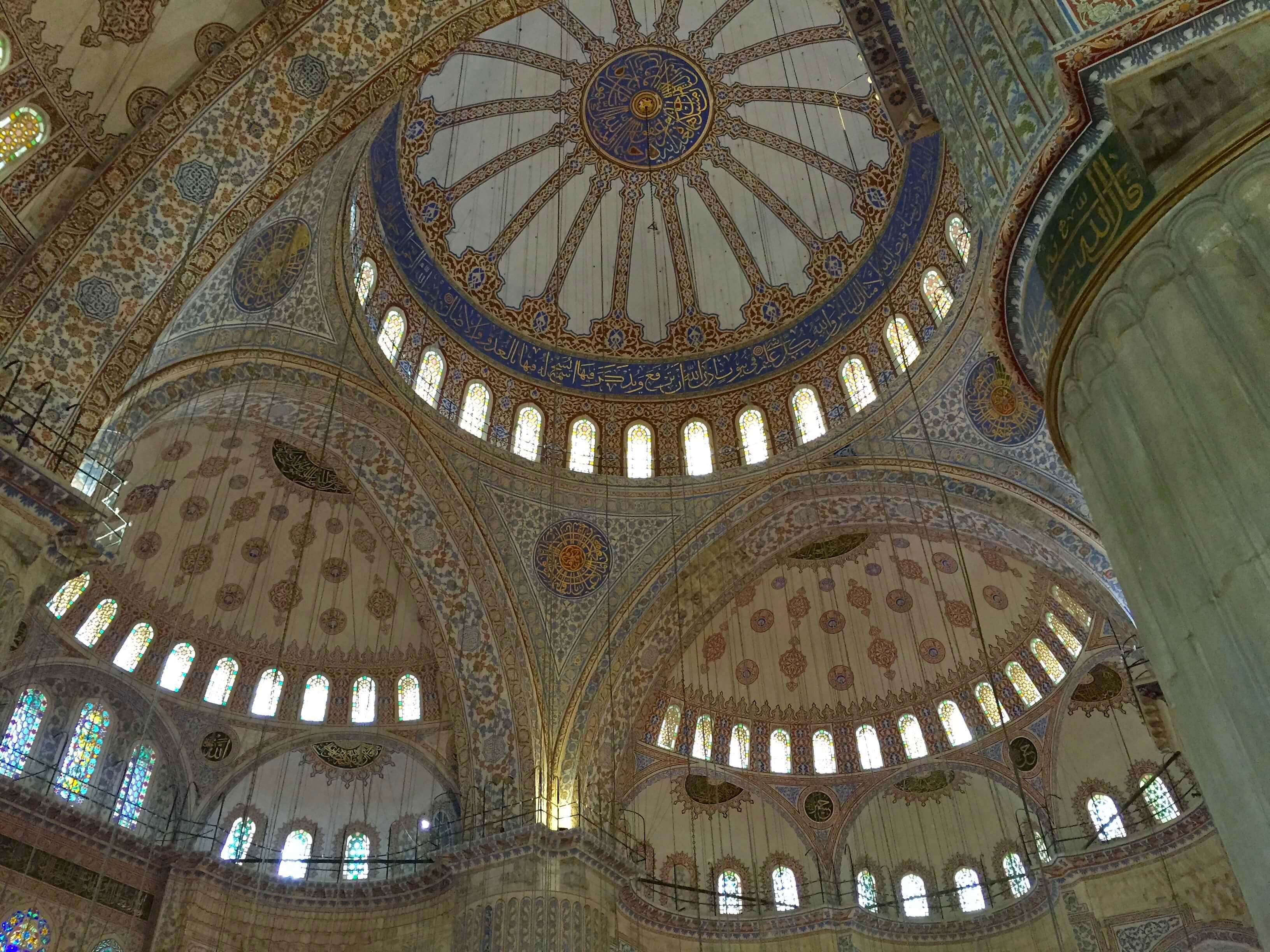 Su interior está cubierto con más de 20.000 azulejos