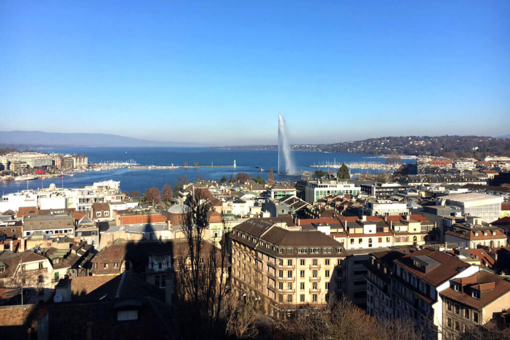 Vistas de Ginebra desde la Catedral de Saint-Pierre