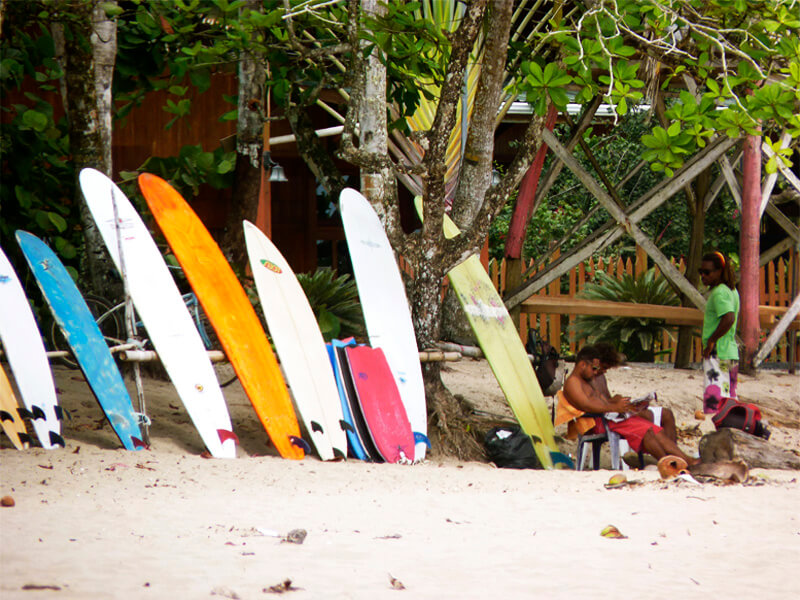 Playa Cocles en la capital caribeña del surf