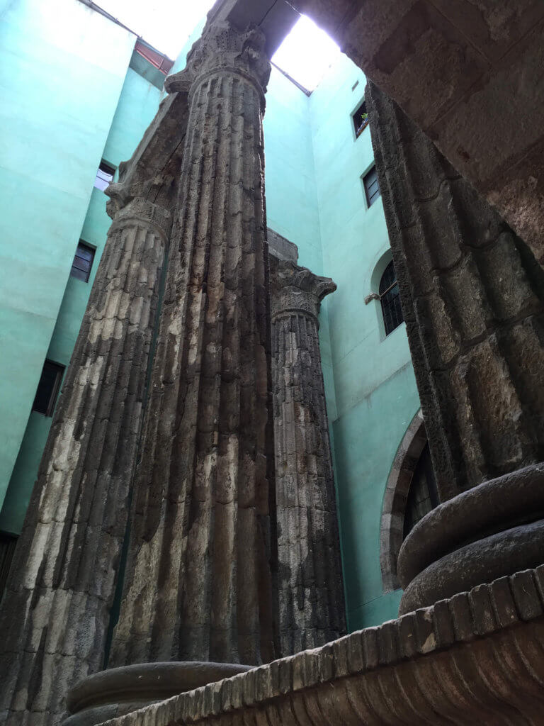 Templo de Augusto para la vuelta al mundo sin salir de Barcelona
